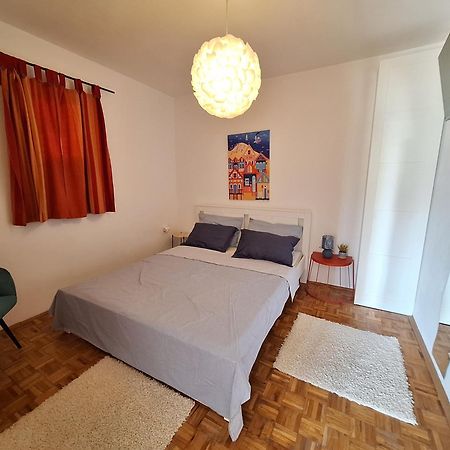 Apartmani Dana Sukošan Eksteriør billede