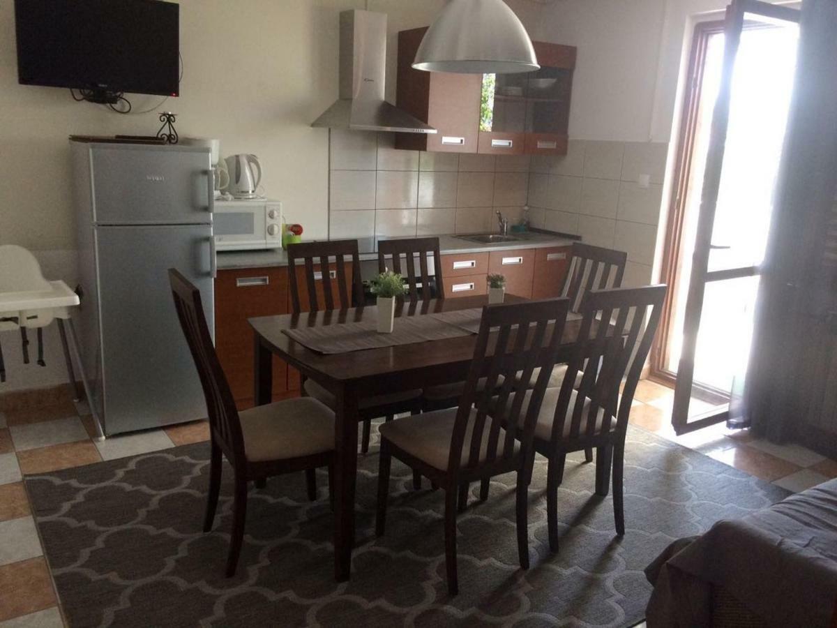 Apartmani Dana Sukošan Eksteriør billede